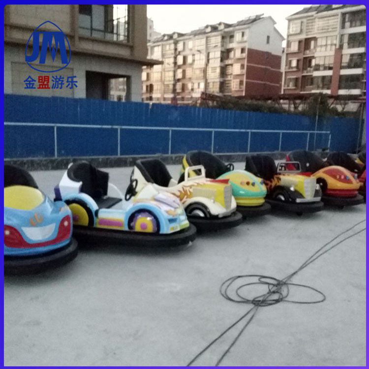 儿童游乐场设施