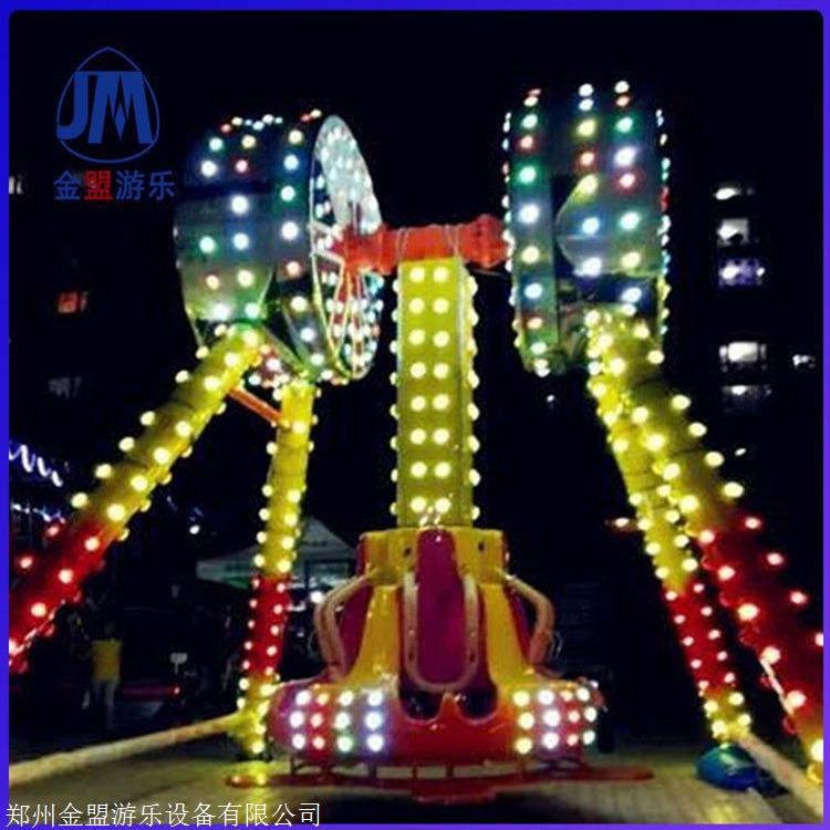 豪华小摆锤和复古式豪华转马